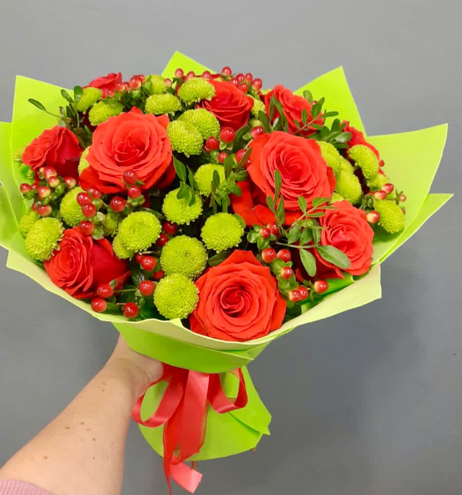 Букет цветов из: Хризантемы и Розы в Верховье