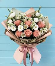 Букет цветов из:  Розы, Альстромерии и Лизиантусы в Верховье