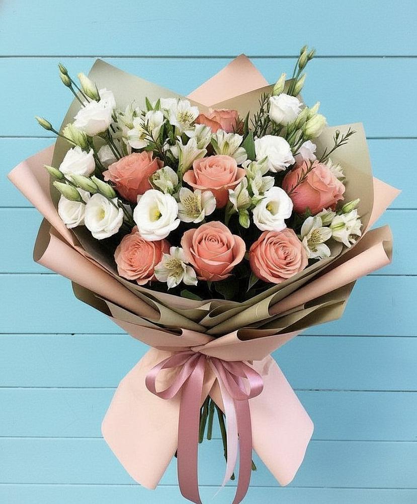 Букет цветов из: Розы, Альстромерии и Лизиантусы в Верховье