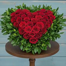 Цветочная композиция из Розы в виде сердца в Верховье