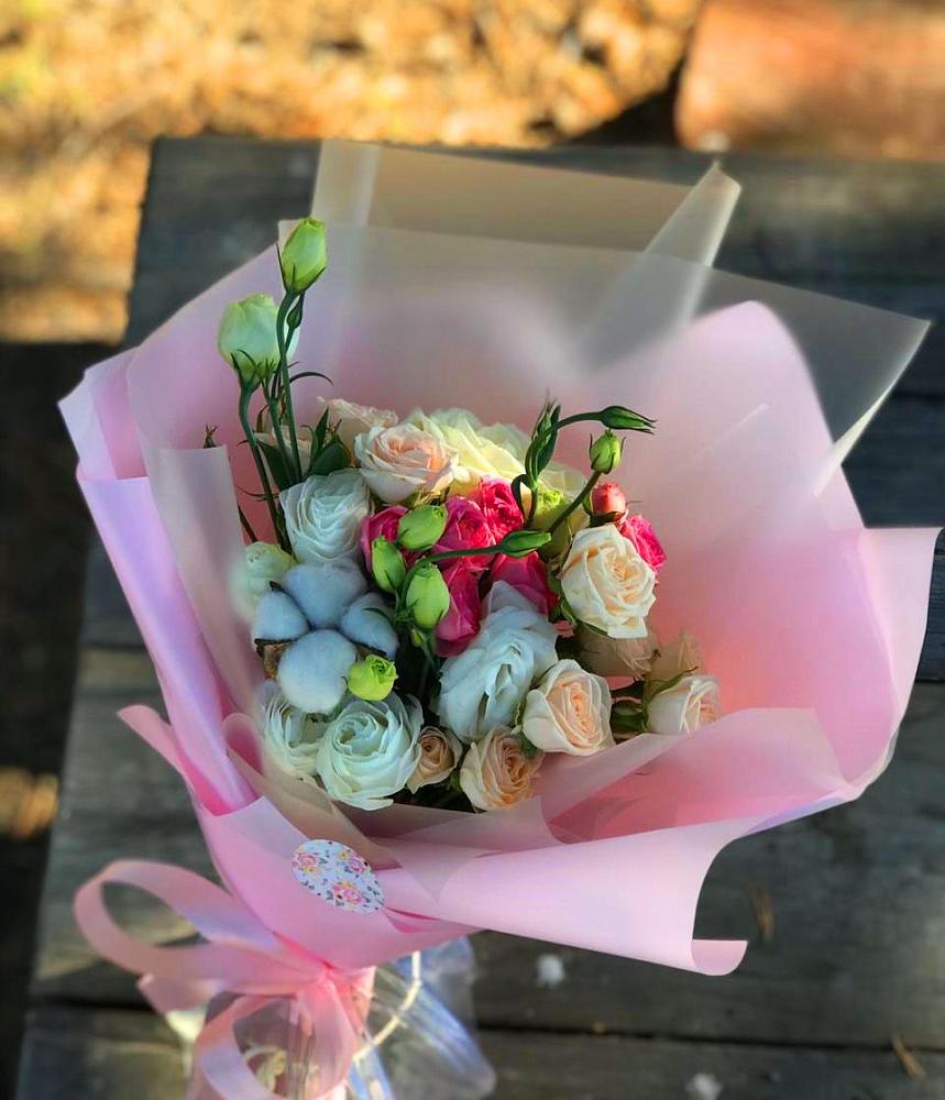 Букет цветов из: Розы и Лизиантусы в Верховье