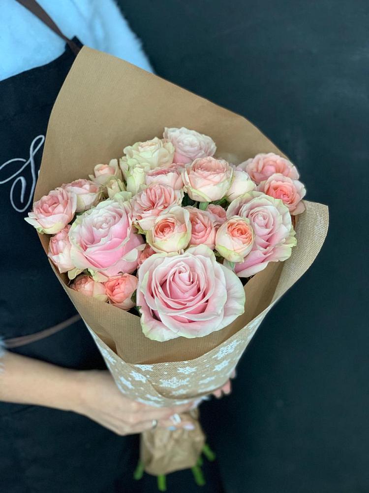 Букет цветов из: Хризантемы и Розы в Верховье