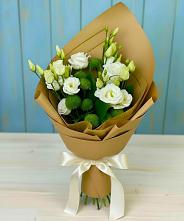 Букет цветов из:  Хризантемы и Лизиантусы #REPLACE_PRED# Верховье