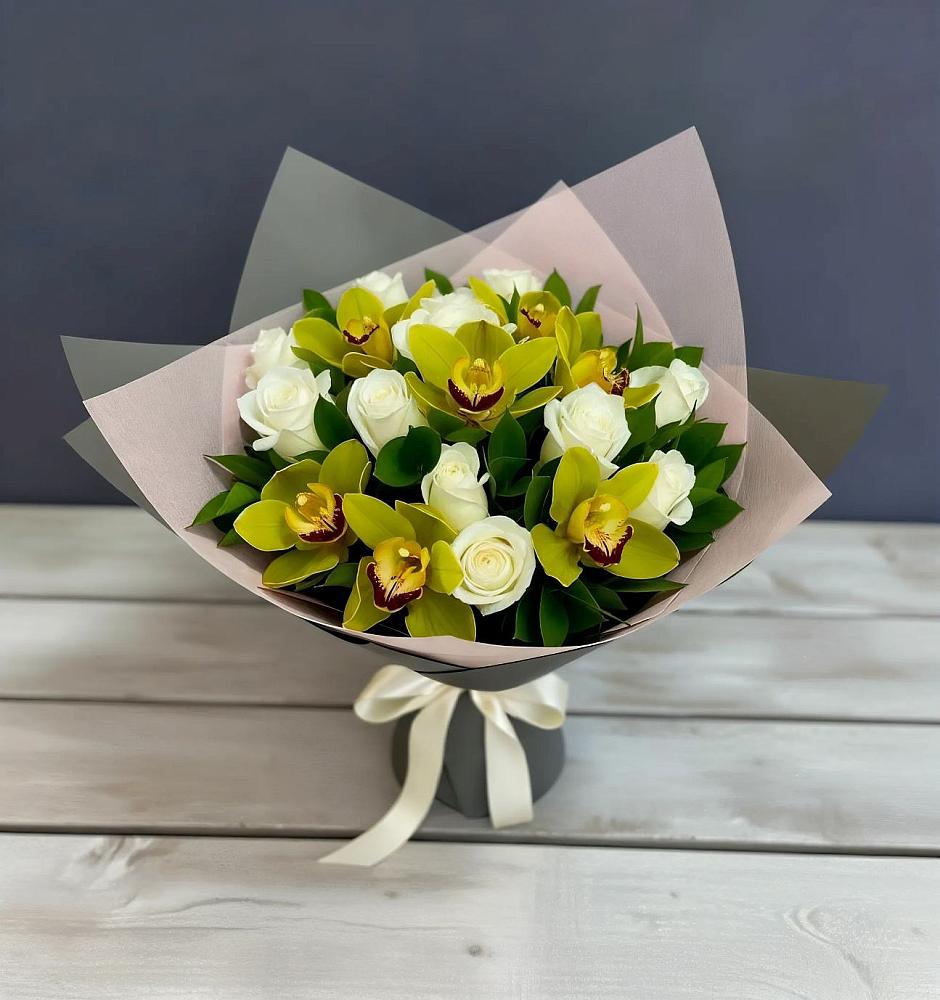 Букет цветов из: Орхидеи и Розы в Верховье