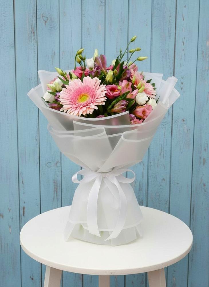 Букет цветов из: Герберы, Альстромерии и Лизиантусы в Верховье