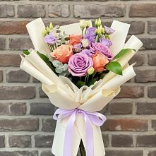 Букет цветов из:  Лизиантусы и Розы в Верховье