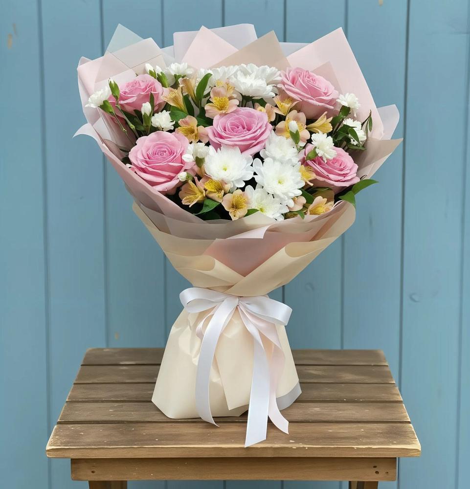 Букет цветов из: Гвоздики, Орхидеи и Розы в Верховье