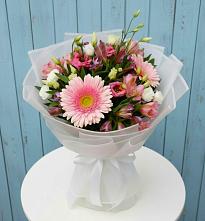 Букет цветов из:  Герберы, Альстромерии и Лизиантусы в Верховье