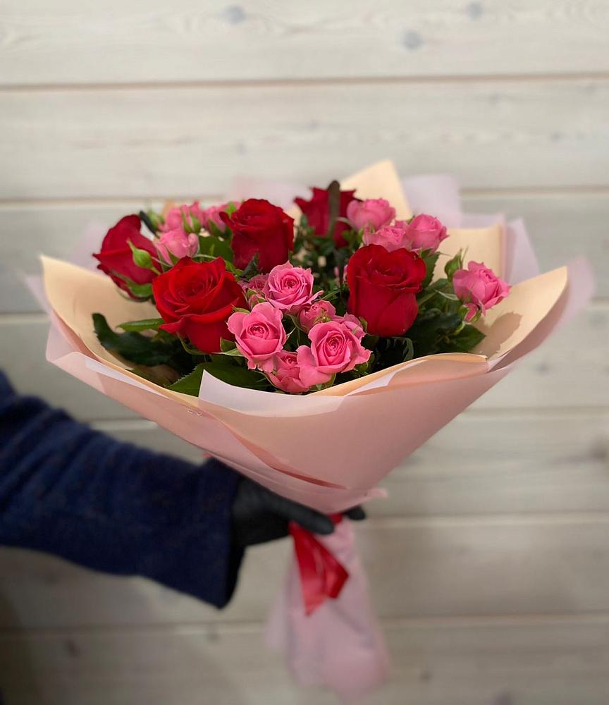 Букет цветов из: Розы в Верховье