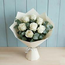 Букет Белые розы в Эвкалипте в Верховье