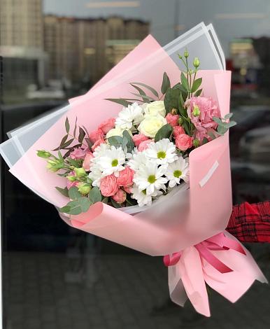Букет цветов из: Розы, Лизиантусы и Хризантемы в Верховье
